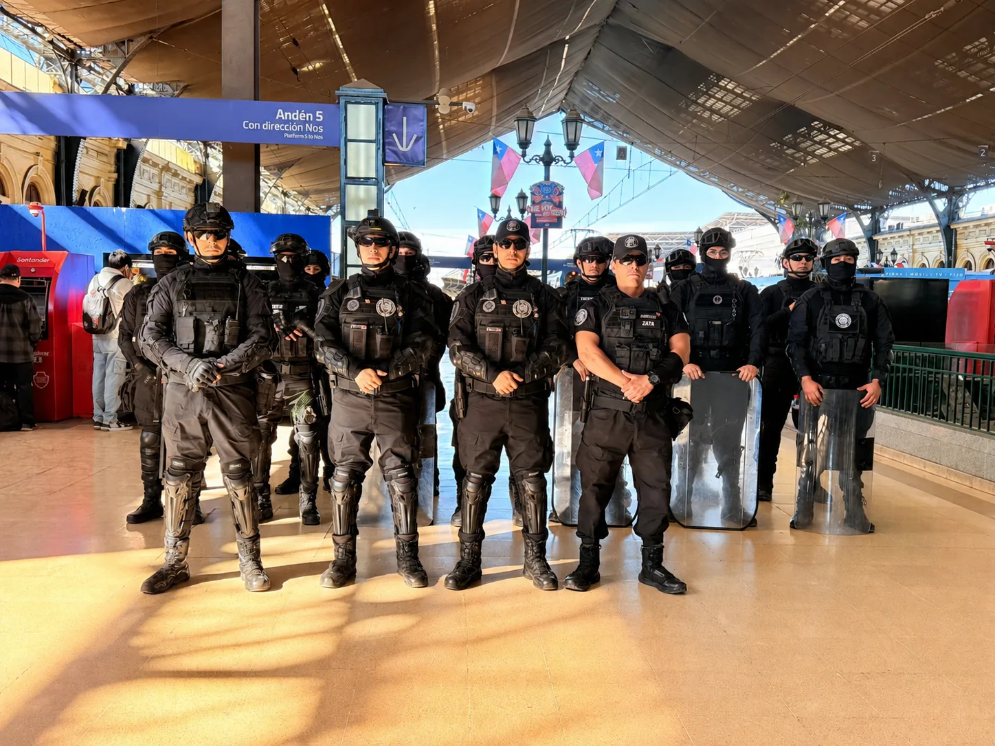 Equipo táctico de EMACOF en operación
